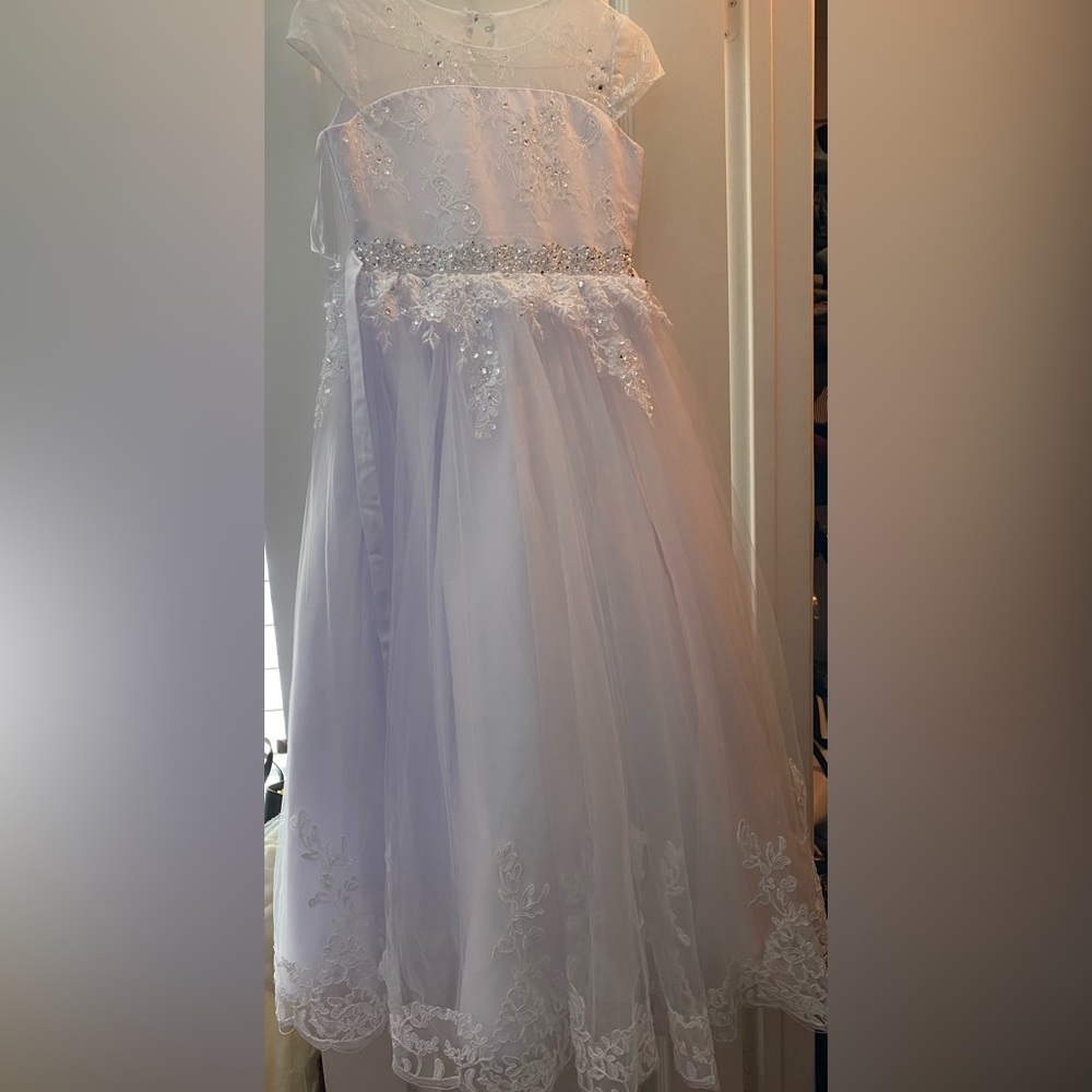 Girls’ formal dress for special ceremonies/occasions